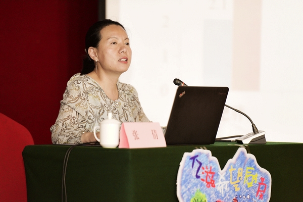 中国疾控中心营养与健康所学生营养室研究员张倩讲授我国健康营养政策