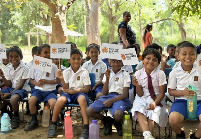 微笑餐桌公益项目